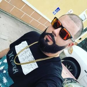 Meet your Posher, Roberto